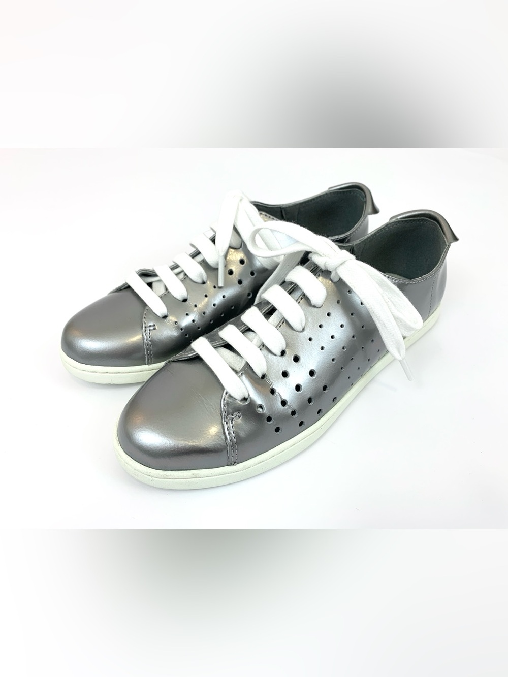 Camper Twins Metallic Gray Lace-Up Sneakers